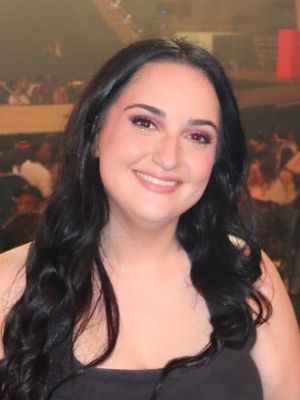 Kate, 28