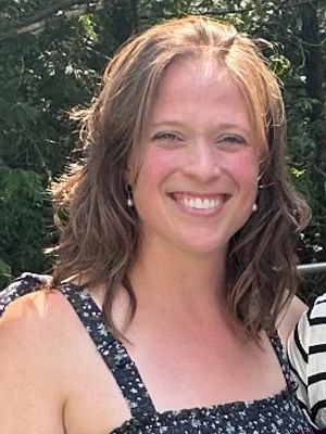 Monica, 37
