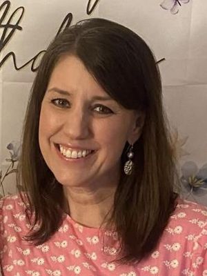 Tina, 49