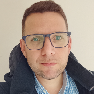 Alberto, 41