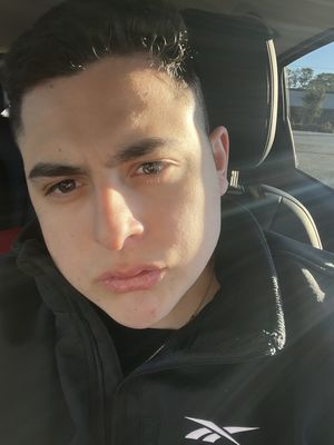 Manuel, 23