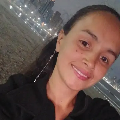 Paula Ramos, 28