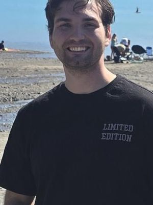 Sebastian, 22