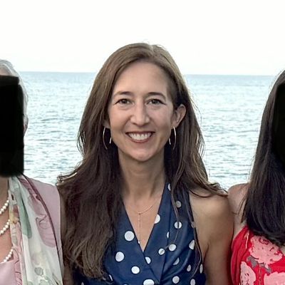 Monica, 48
