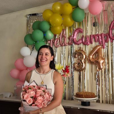 Andrea, 34