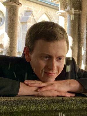 Andreas, 27