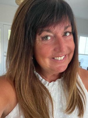Jennifer, 59