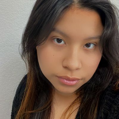 Maria, 26