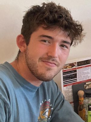 Sebastian, 23