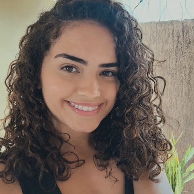 Fernanda, 26