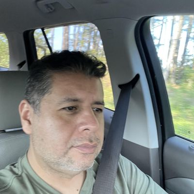 Luis, 47