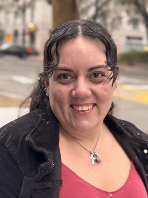 Alejandra, 30