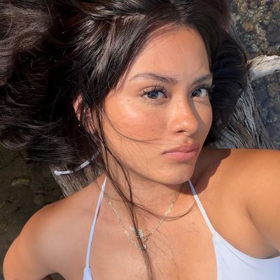 Maria, 18