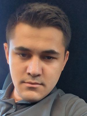 Alex, 25