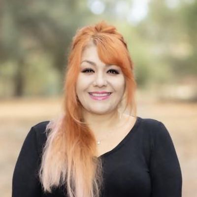Angela, 42