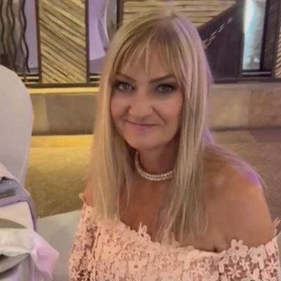 Marcelle, 56