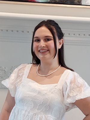 Clara, 21