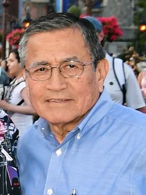 Carlos, 81