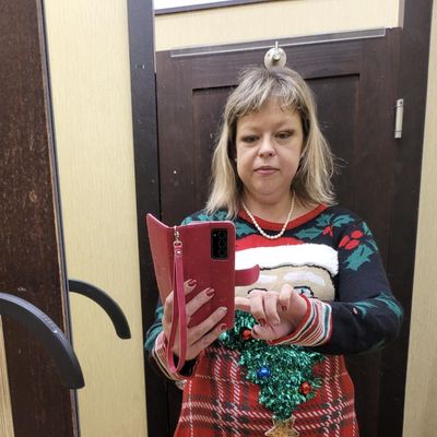 Jacqueline, 47