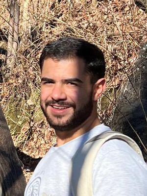 Thiago, 24