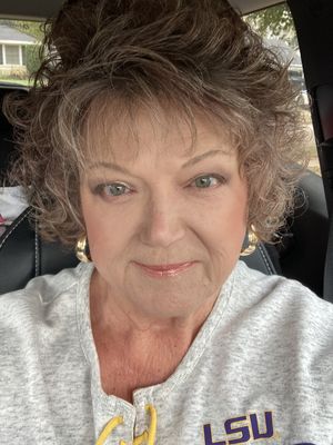 Dee Dee, 68