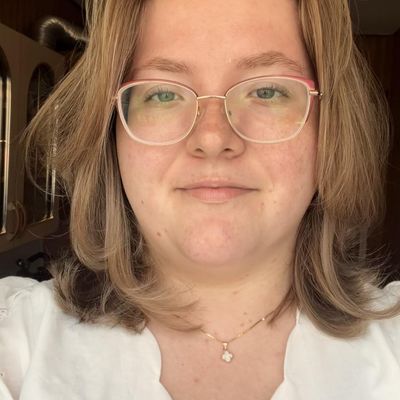 Abby, 21