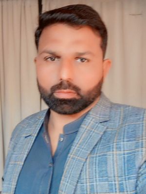Khan, 31