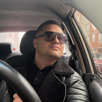 Andres, 35