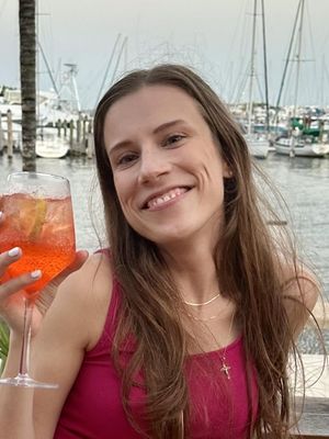 Megan, 26