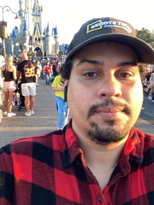 Daniel, 29