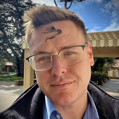Elliot, 35