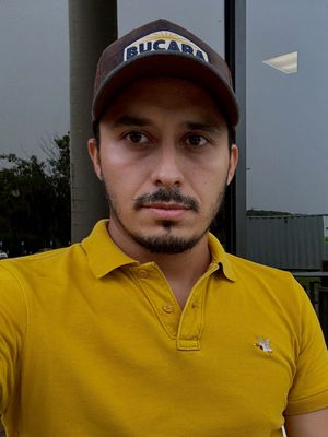 Francisco, 34