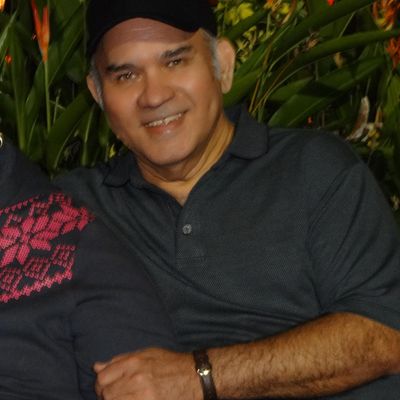 Wilfredo, 77