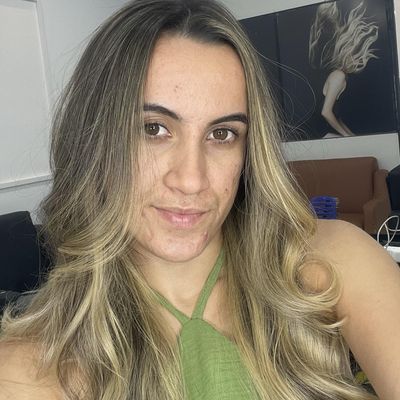 Vitoria Maria, 22