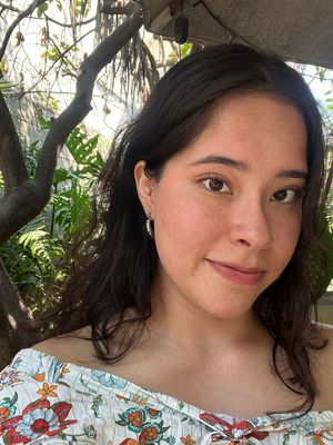 Itzel, 24