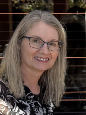 Paula, 57