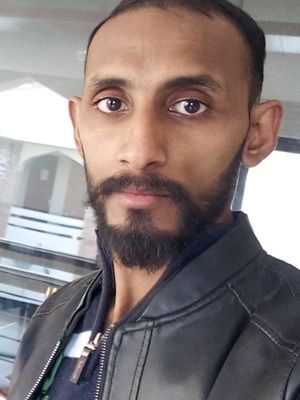 Daniel, 35