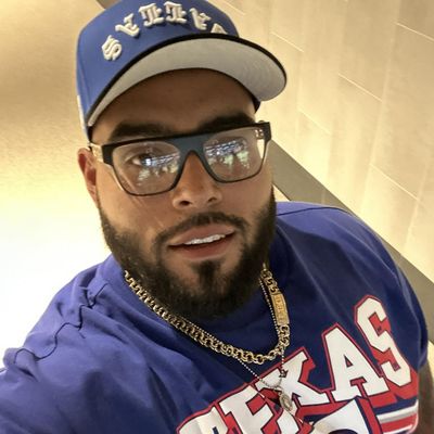 Jonathan, 34