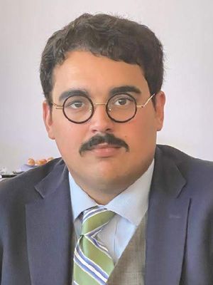 Javier, 27