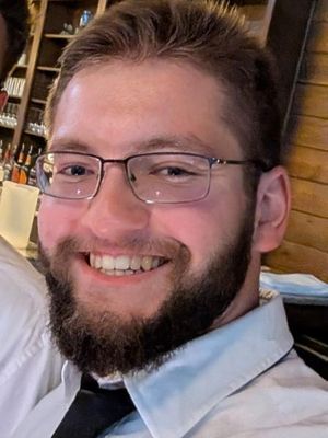 Jonathan, 26