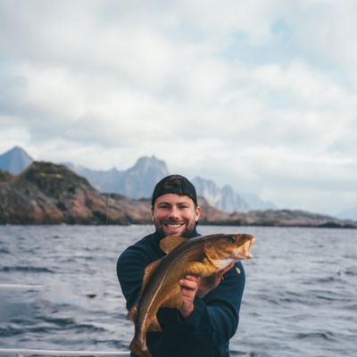 Zachary, 29