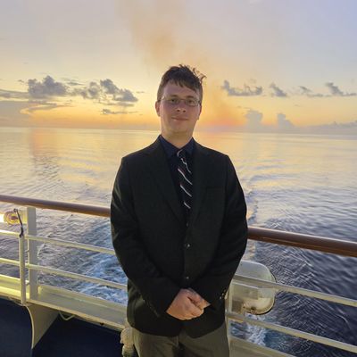 Kurt, 24