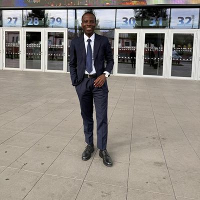 Eucher, 33