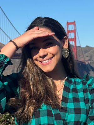 Gabrielly, 20