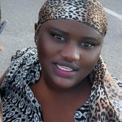 Joceline, 38