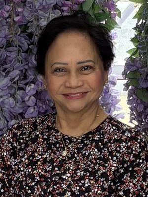 Roslynn, 66
