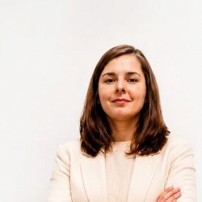 Sofia, 35