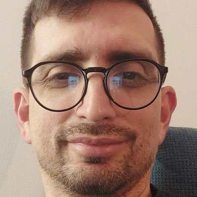 Juan, 44