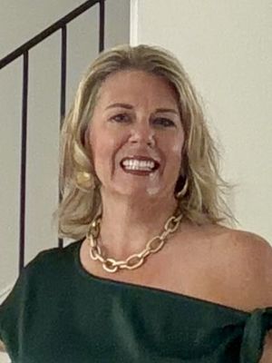 Michelle, 52