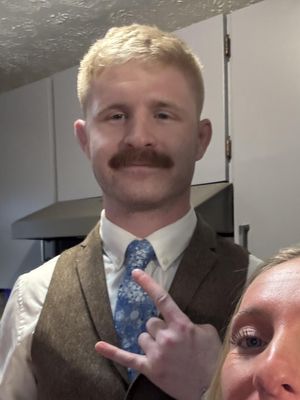 Ben, 28